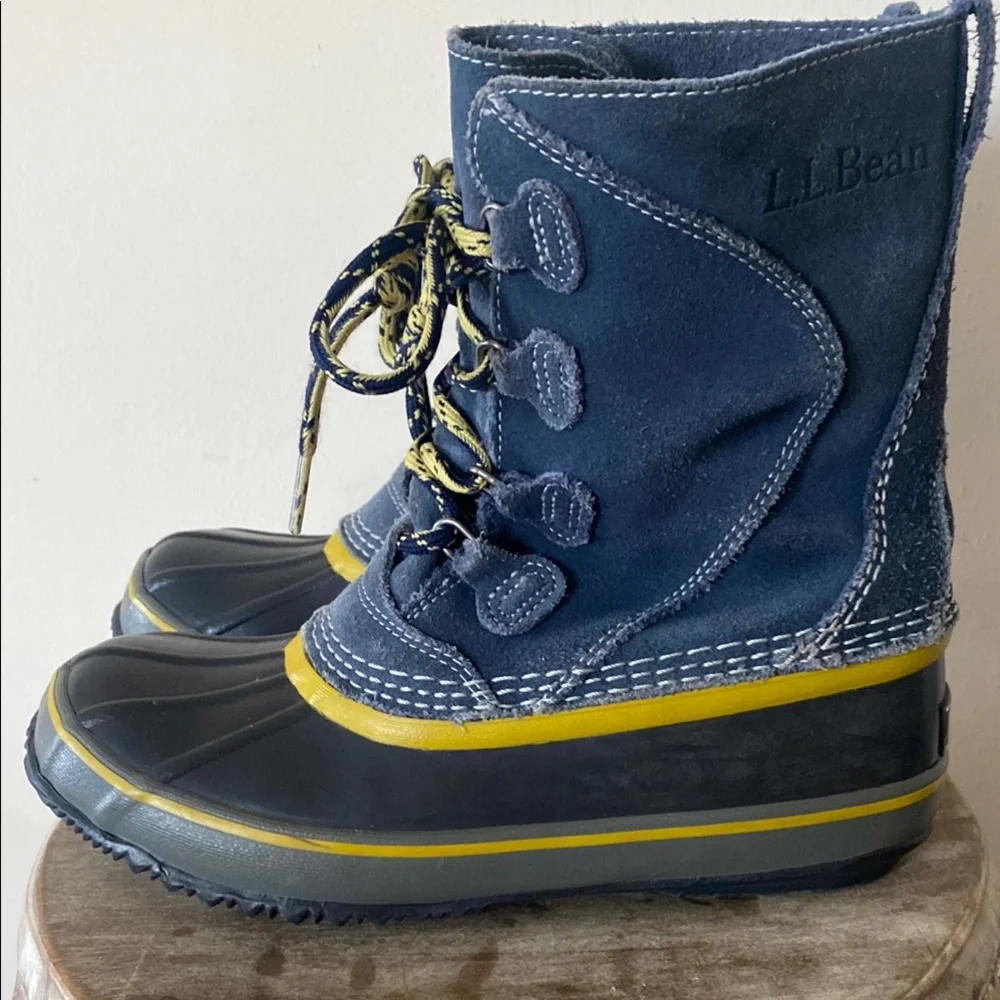 L.L Bean Kids Blue and Yellow Duck Waterproof Winter Boots Size 3